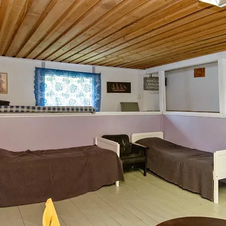 21 By Interhome * Varparanta